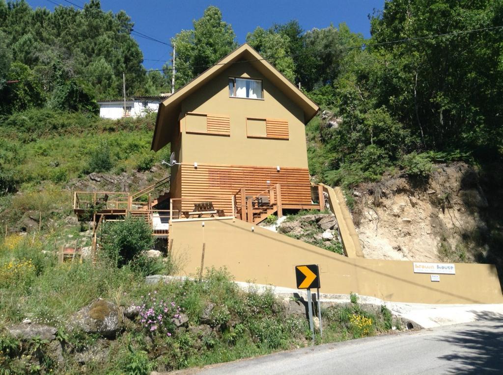 Villa Brown House à Gerês Extérieur photo